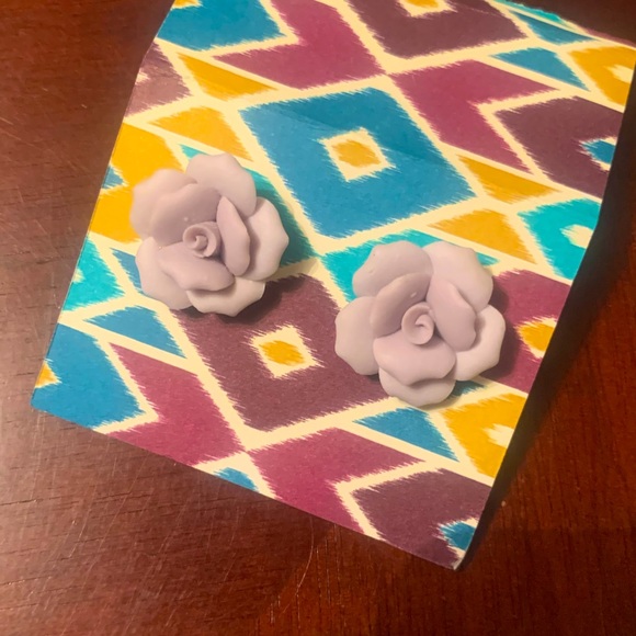 Lavender Clay Earrings - Picture 2 of 8